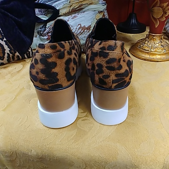 Fabulous Cheetah Print Shoes - Picture 3 of 6